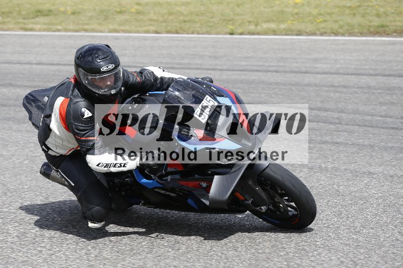 /19 26.05.2025 FREERIDE Training ADR/Gruppe M/555